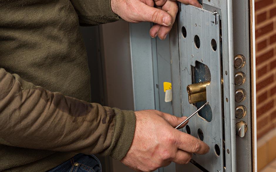 changer une serrure de porte Boussy-Saint-Antoine